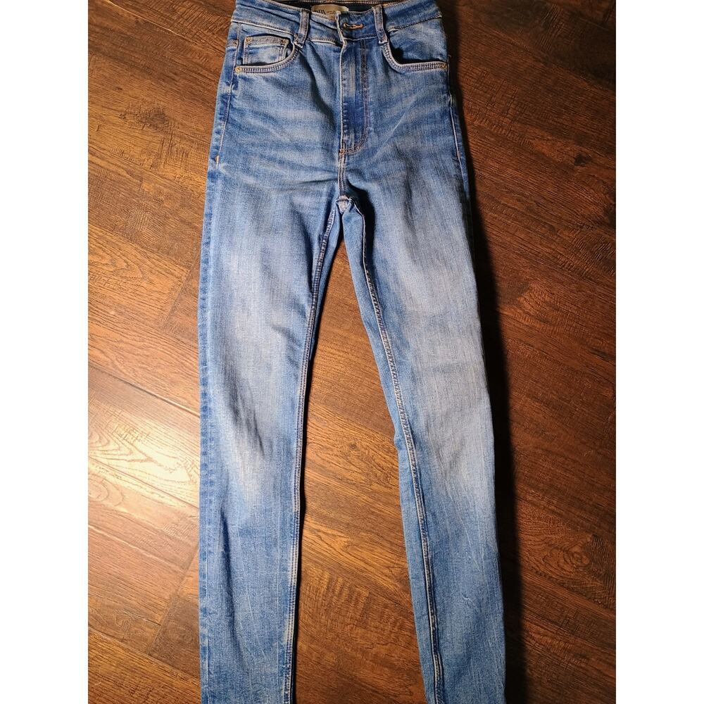Zara women's skinny jeans size 2